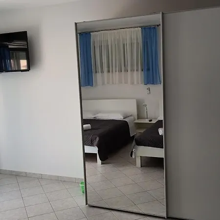 Artneo Apartmani Novalja Exterior photo