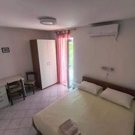 Artneo Apartmani Novalja Exterior photo